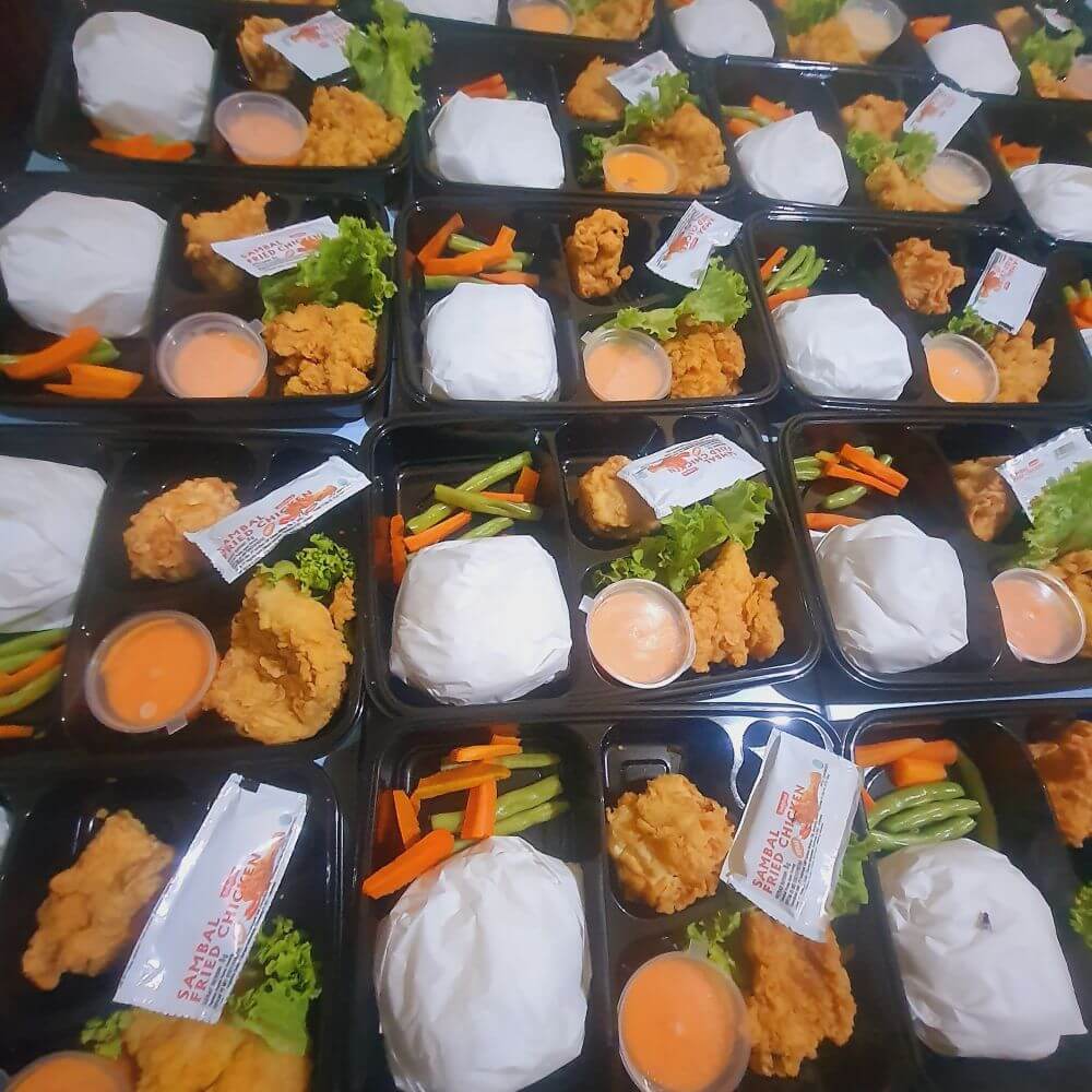 Pesan Nasi Kotak Surabaya Murah Meriah untuk Kegiatan Sekolah